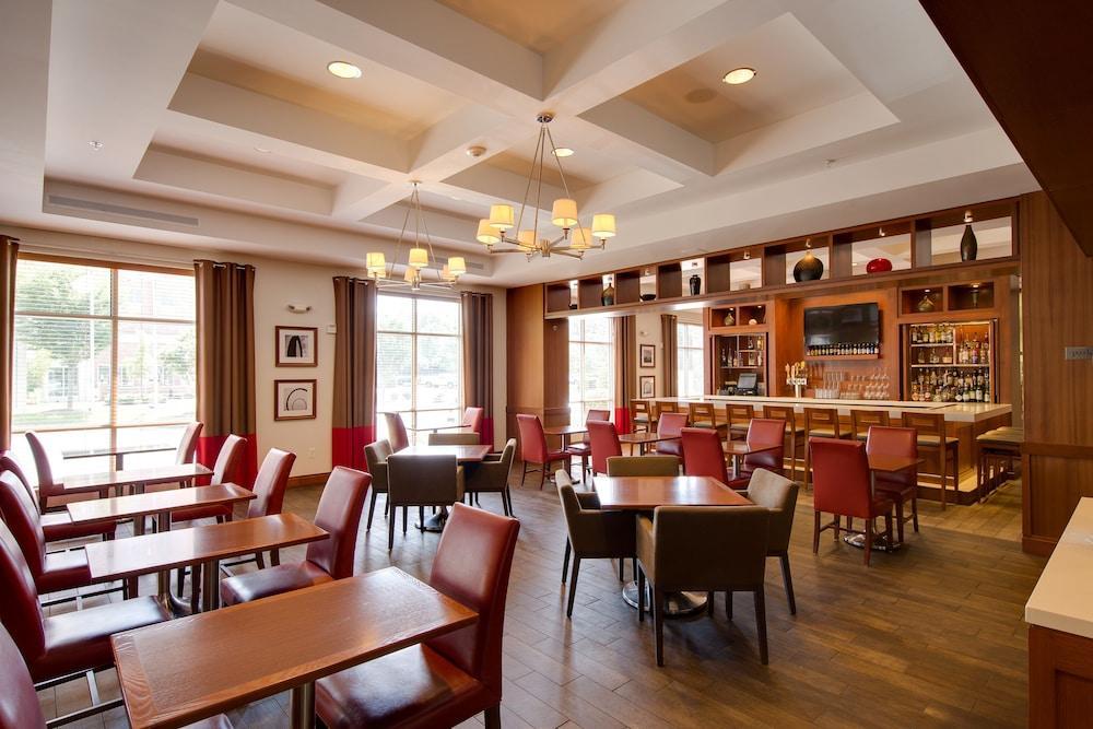 Doubletree By Hilton Raleigh-Cary Hotel Eksteriør billede