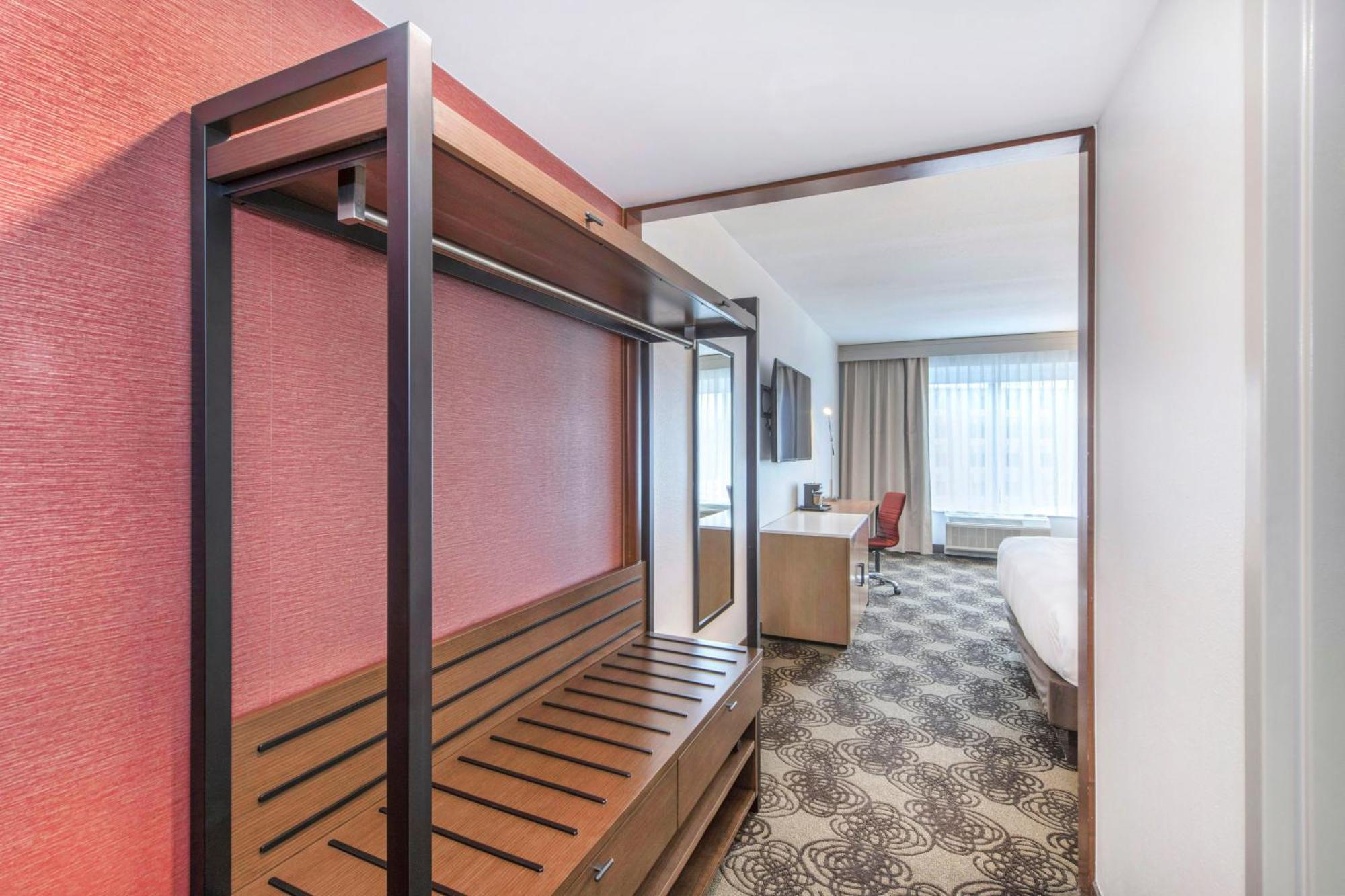 Doubletree By Hilton Raleigh-Cary Hotel Eksteriør billede