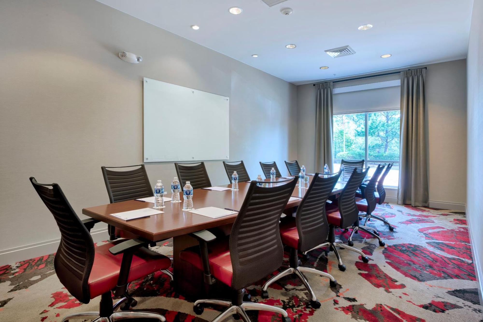 Doubletree By Hilton Raleigh-Cary Hotel Eksteriør billede