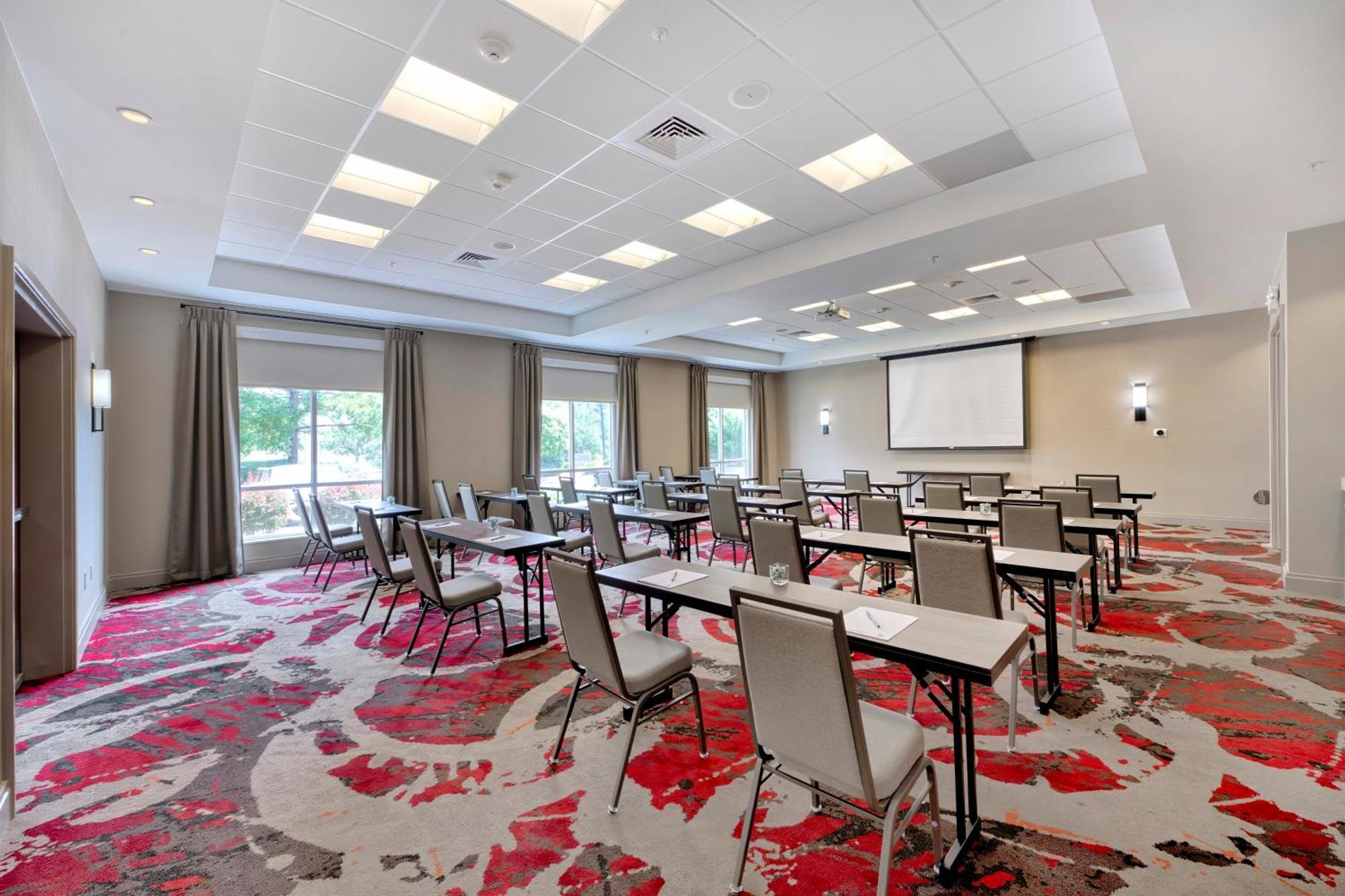 Doubletree By Hilton Raleigh-Cary Hotel Eksteriør billede